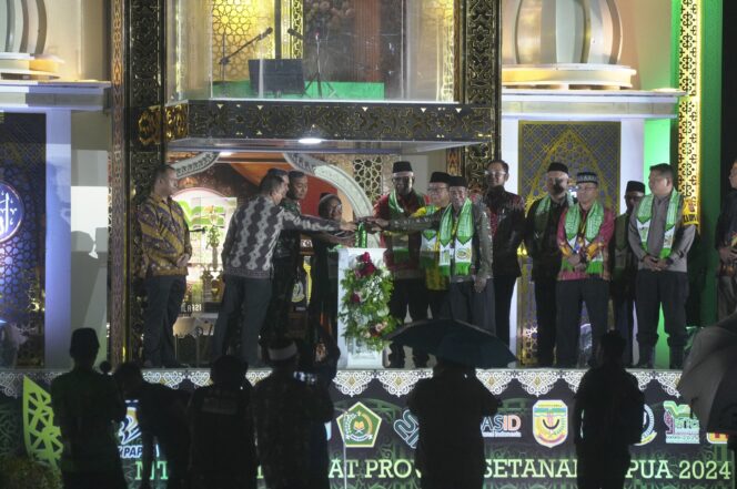 
					Ketua Umum LPTQ Provinsi Papua Sampaikan Lima Hal Penting pada Penutupan MTQ XXX Tingkat Provinsi se-Tanah Papua