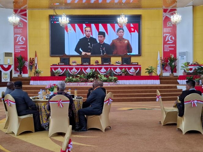 
					DPRD dan Pemkab Mimika Rapat Paripurna Dengarkan Pidato Kenegaraan dari Presiden Jokowi