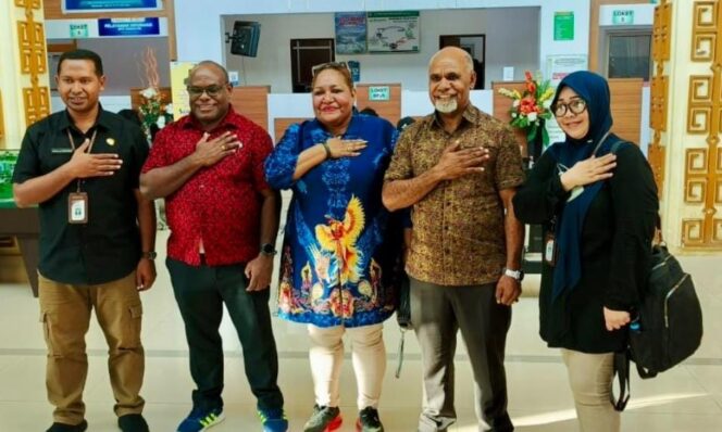 
					Foto Bersama
