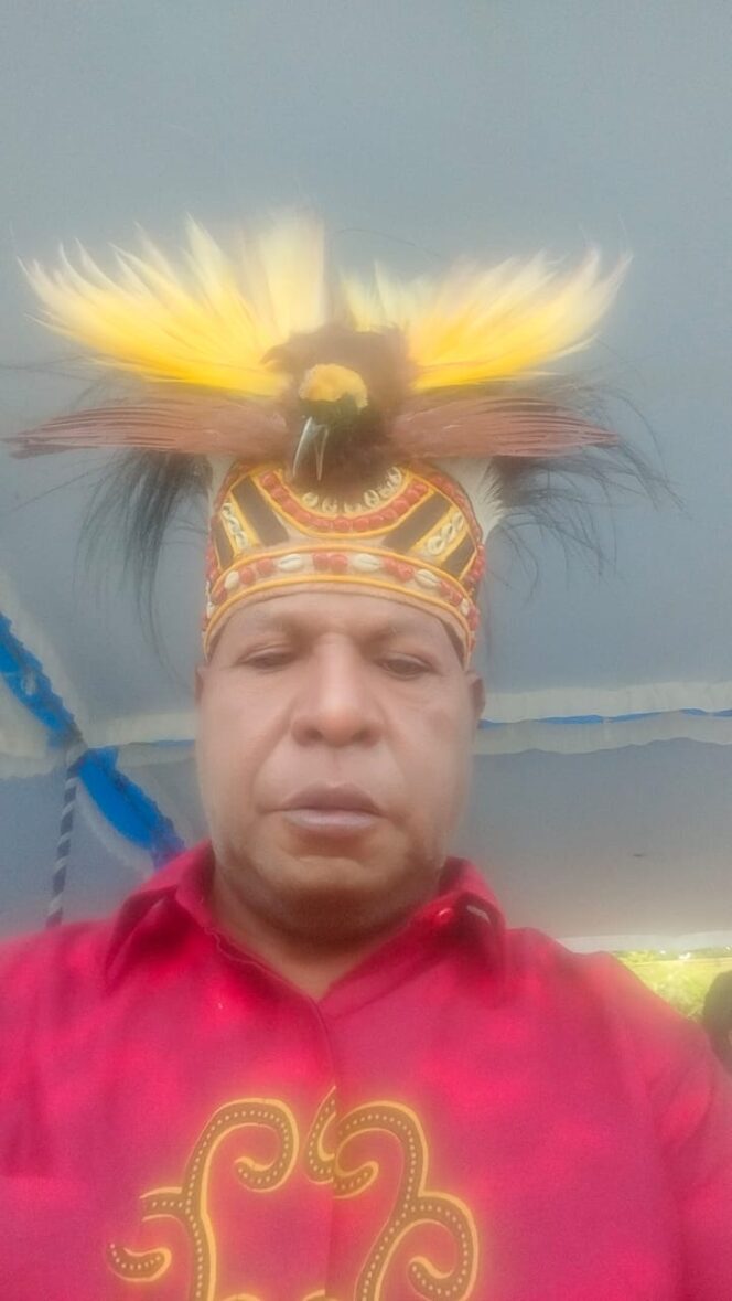 
					Tomas Suku Kamoro Dukung Penutupan Toko Miras Jelang Pilkada