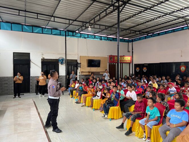 
					Kunjungi Polsek, Anak-anak Dibekali Materi dan Dikenali Tugas-tugas Polisi