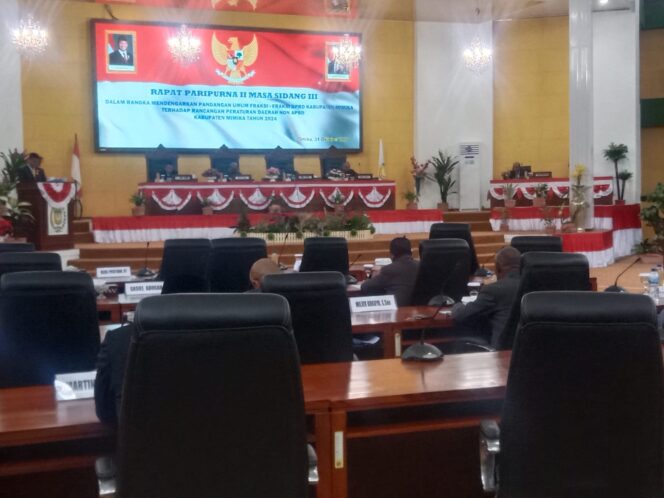 
					Tujuh Fraksi di DPRD Sampaikan Pandangan Umum Terhadap 8 Ranperda 