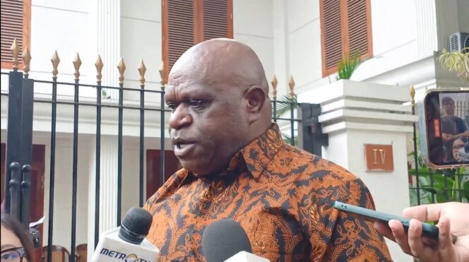 
					Activis Ham, Natalius Pigai