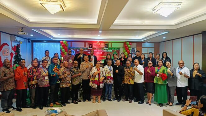 
					Persekutuan Gereja-Gereja Papua Tengah Gelar Natal Bersama 