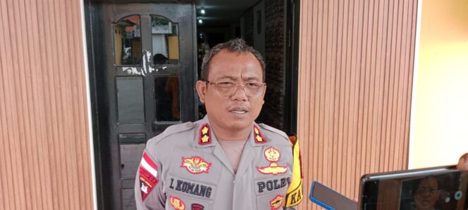 
					Kapolres Mimika Tegaskan Masyarakat Jangan Terprovokasi Kejadian Penemuan Mayat dan Penikaman, Fokus Sambut Natal Penuh Kedamaian 