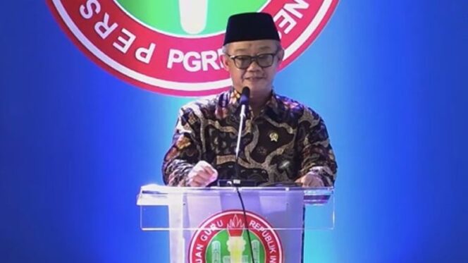 
					Menteri Pendidikan Dasar dan Menengah (Mendikdasmen), Abdul Mu'ti