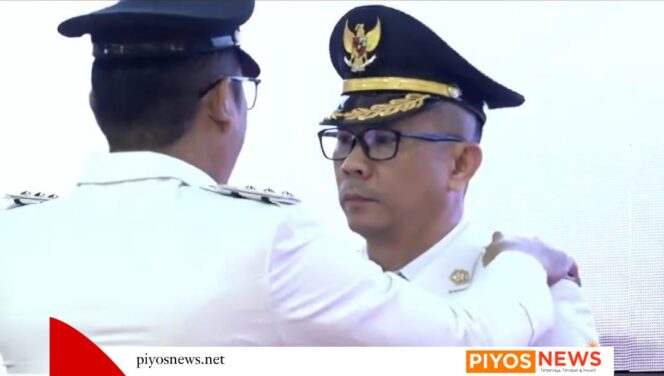 
					Yonathan Tangdilintin Resmi Jabat Pj Bupati Mimika