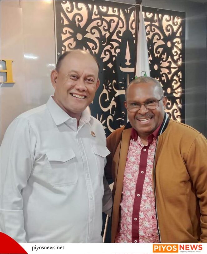 
					Senator Wilhelmus Bersama Kepala Badan Gizi Nasional Dadan Hindayana