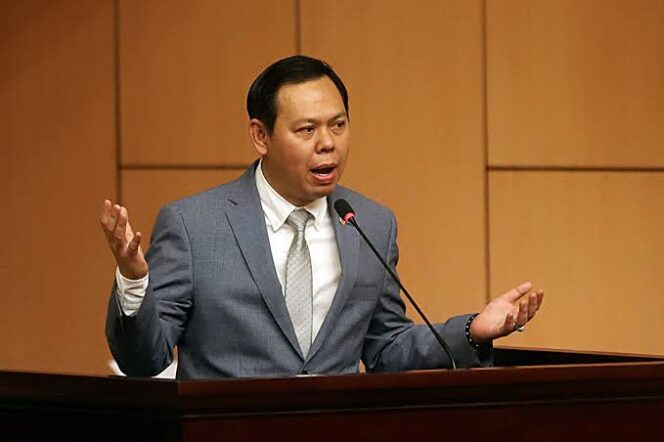 
					Ketua Dewan Perwakilan Daerah Republik Indonesia (DPD RI), Sultan Najamuddin