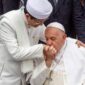 Nasaruddin Umar Dicium Paus Fransiskus Wioh Large