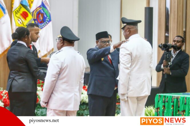 
					SAH, Gubernur Papua Tengah Lantik Bupati-Wabup Kabupaten Mimika dan Puncak 