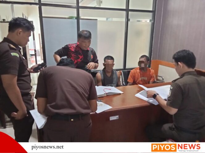 
					Penyidik Polsek Miru Limpahkan Tersangka Kasus Pencurian Beserta BB ke Kejaksaan Negeri Mimika 