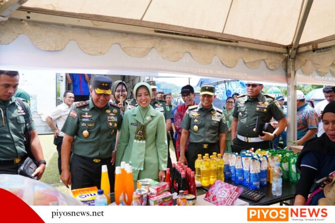 
					Penuhi Kebutuhan Masyarakat Jelang Idul Fitri, TNI Gelar Bazar Ramadhan