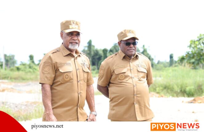 
					Gubernur Papua Tengah, Meki Nawipa & Wakil Gubernur Papua Tengah, Deinas Geleh. 