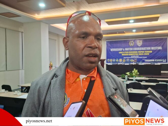 
					Tujuh ASKAB Siap Bertanding di Liga 4 PSSI Papua Tengah, Raimon Kalanangame; Sistem Setengah Kompetisi dan Dibagi Dua Pool