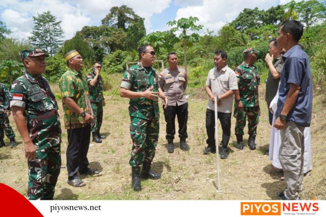 
					Wujudkan Air Bersih Bagi Masyarakat, Danrem Tinjau Lokasi Sumur Bor