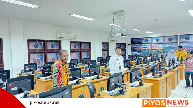 
					Kakanwil Kemenag Papua Tinjau Persiapan Seleksi Kompetensi PPPK Tahap II di Kantor Regional BKN IX Jayapura