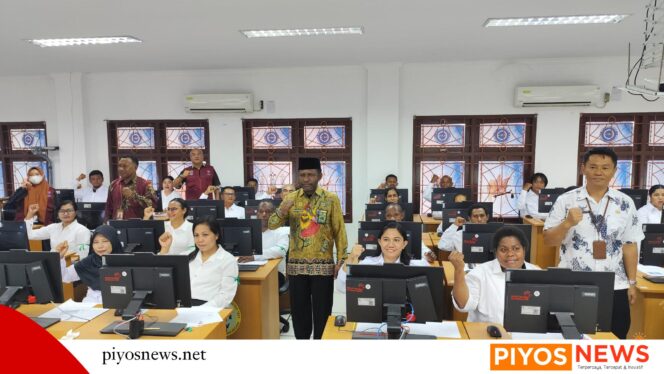 
					Seleksi PPPK Tahap 2 Kementerian Agama Papua Dimulai, Kakanwil Tinjau Langsung Proses Ujian 