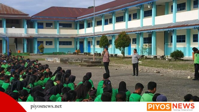 
					Polisi Sambangi Sekolah dan Berikan Himbauan Tentang Kamtibmas 