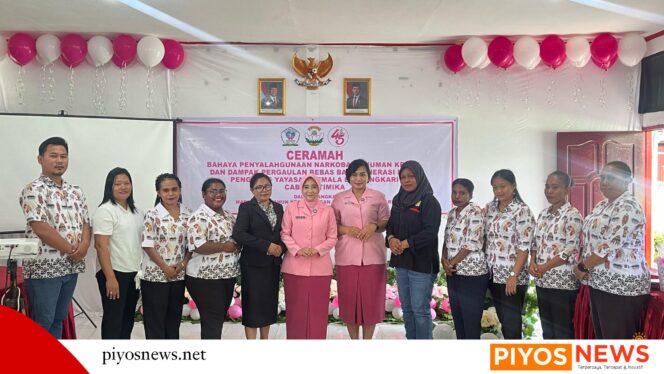 
					Peringati HUT ke-45, Yayasan Kemala Bhayangkari Cabang Mimika Gelar Ceramah di SMK Hermon