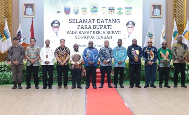 
					Gubernur Papua Tengah Dorong Setiap Kabupaten Miliki Program Unggulan yang Menyentuh dan Berdampak