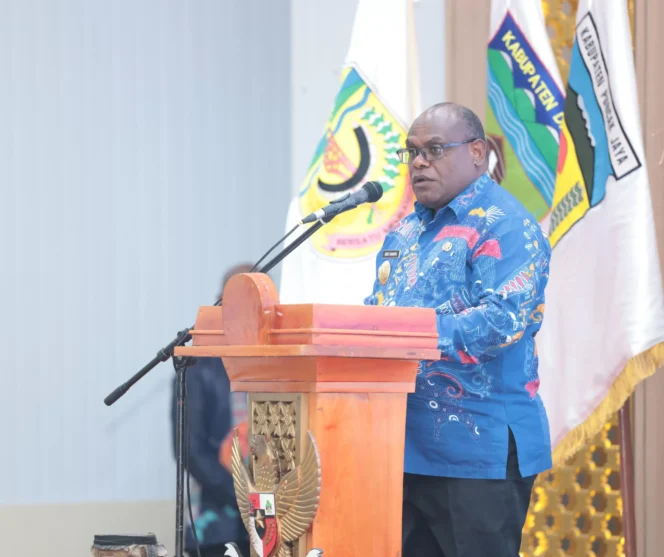 
					Gubernur Papua Tengah, Meki Nawipa