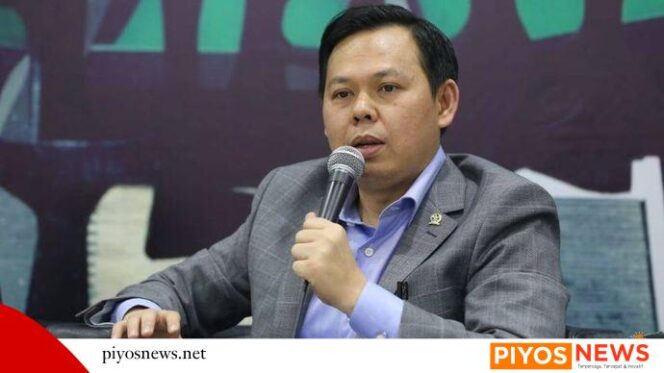 
					Ketua Dewan Perwakilan Daerah (DPD) RI, Sultan Bachtiar Najamudin