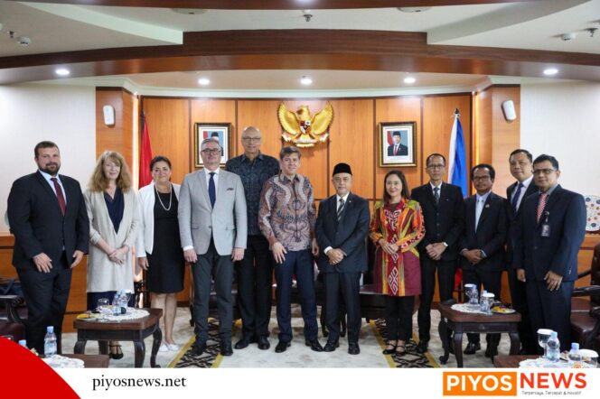 
					Foto Bersama