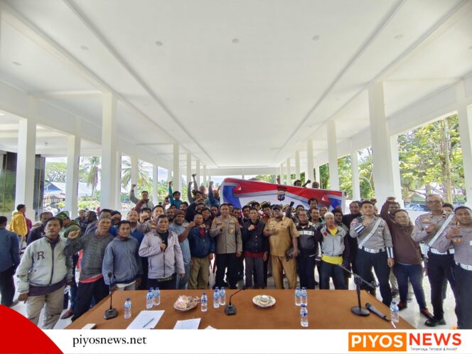 
					Polres Nabire Gelar Coffee Morning Bersama Komunitas Ojek 