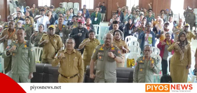 
					Wujud Berlakunya Perda dan Perbup, Pemda Lakukan Sosialisasi Kepada Pelaku Usaha 