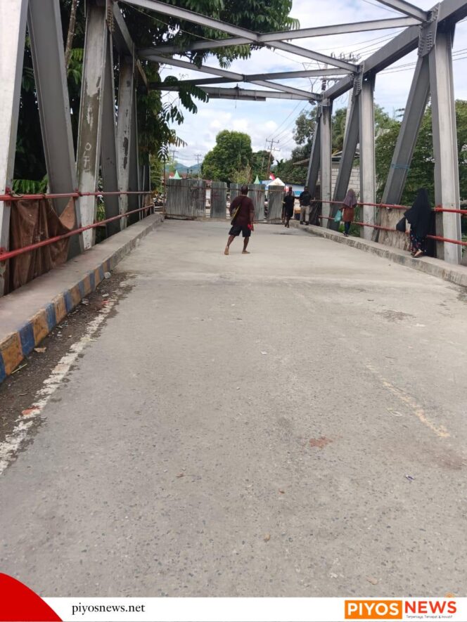 
					Rehabilitasi Jembatan Kali Nabire dan Kali Wadio Pantai, PPK Minta Warga Bersabar