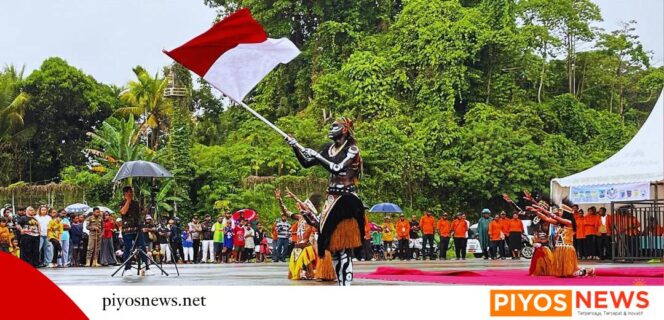 
					Tarian Damai dari Mimika Gemparkan Festival Budaya Papua Tengah 2025