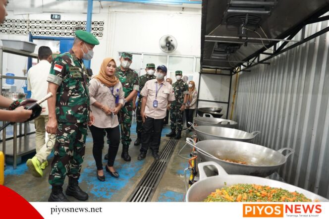 
					Pastikan Pelayanan MBG Sesuai Standar, Pangdam Tinjau SPPG BGN RI