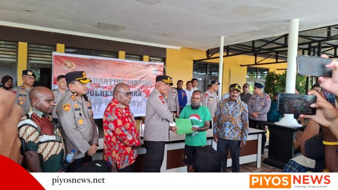 
					Melalui Restorative Justice, 11 Tersangka Tahanan Konflik di Kwamki Narama Dibebaskan