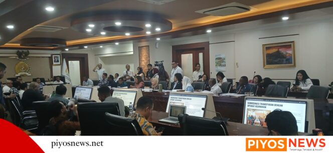 
					DPD RI Dorong Penyelesaian Damai Konflik di Papua: Hentikan Pendekatan Militeristik & Perkuat Perlindungan HAM