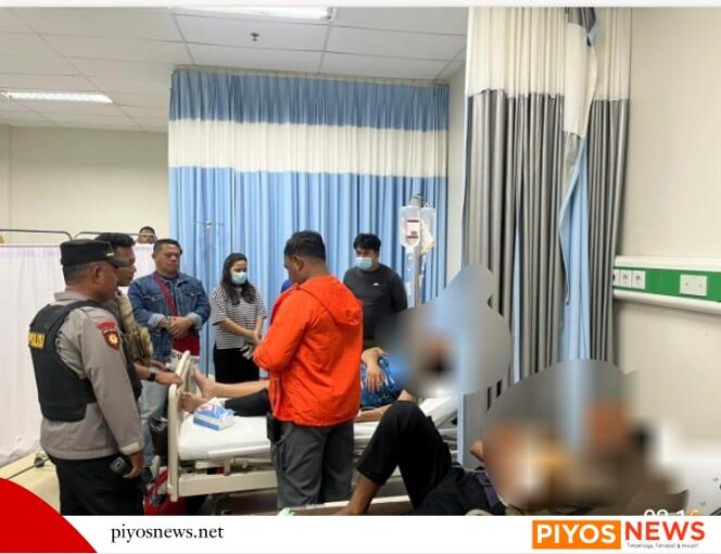 
					Terkena Panah, Tiga Anggota Polres Mimika Dirawat di Rumah Sakit