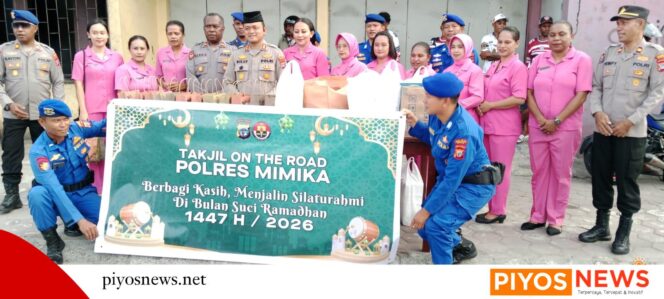 
					Polres Mimika Bersama Pengurus YKB Kembali Bagikan Ratusan Paket Takjil