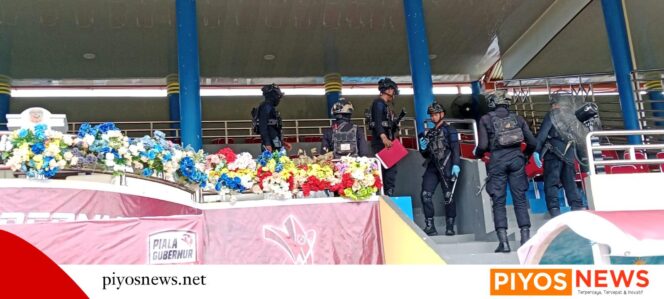 
					Unit Jibom Pastikan Keamanan di Stadion Wania Imipi