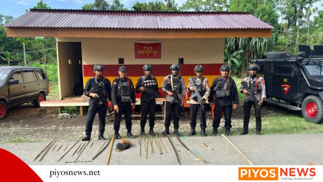 
					Dukung Program Kerja Kapolda Papua Tengah, Brimob Lakukan Patroli dan Himbauan Kamtibmas