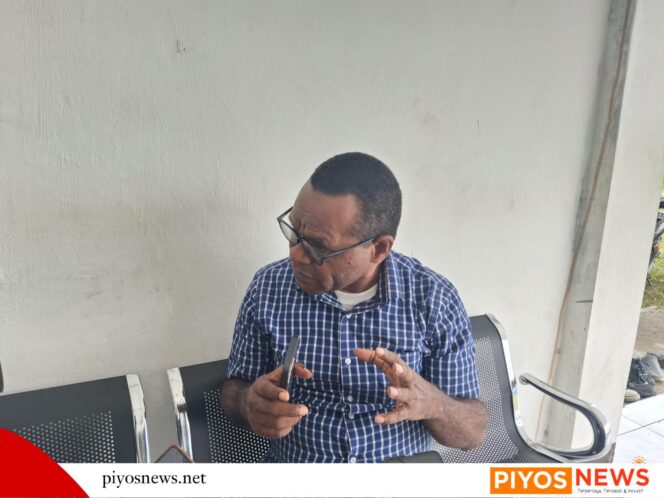 
					Penulis Buku Kontekstual Papua: Pembelajaran Harus Dekat dengan Kehidupan Siswa