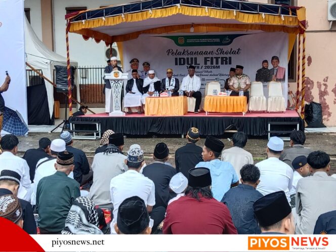 
					Bupati Johannes Rettob: Idul Fitri Momentum Perkuat Persaudaraan dan Toleransi di Mimika