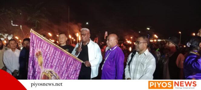 
					Semarak Obor Warnai Puncak Perayaan Paskah di Timika