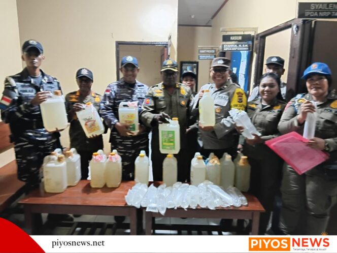 
					Personel Gabunganl Gagalkan Penyelundupan Miras Tanpa Ijin Edar 