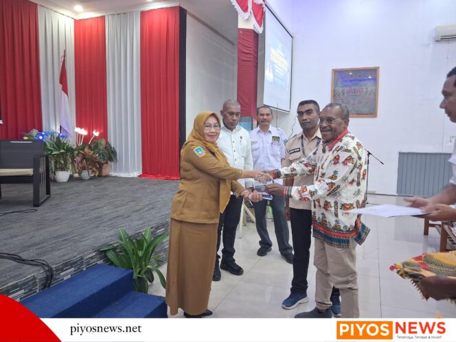 
					Penutup Seminar, DPD RI Ajak Masyarakat Bangga dan Peduli Masa Depan Papua Tengah