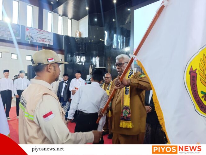 
					123 Jemaah Haji Mimika Diberangkatkan, Terbagi Dua Gelombang