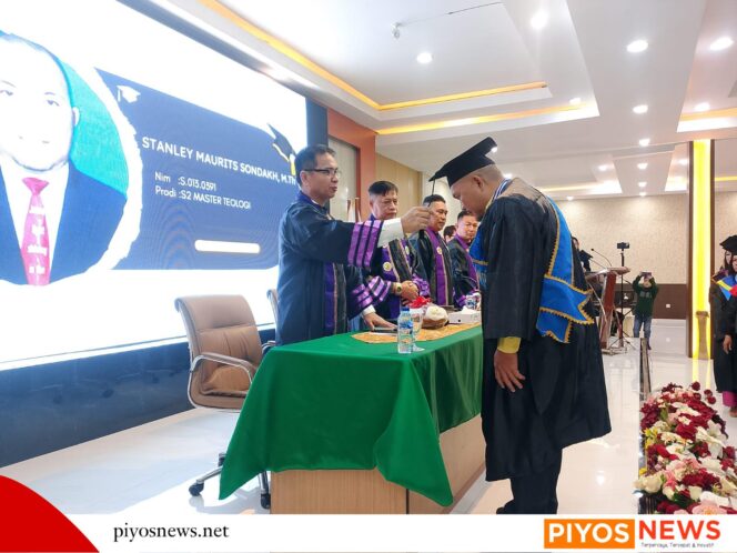 
					20 Wisudawan STT Spirit Timika Didorong Perkuat Pelayanan Gereja di Papua