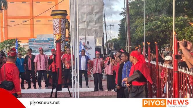 
					Wakil Bupati Nabire Nyalakan Obor Pattimura, Simbol Semangat Perjuangan yang Tak Pernah Padam