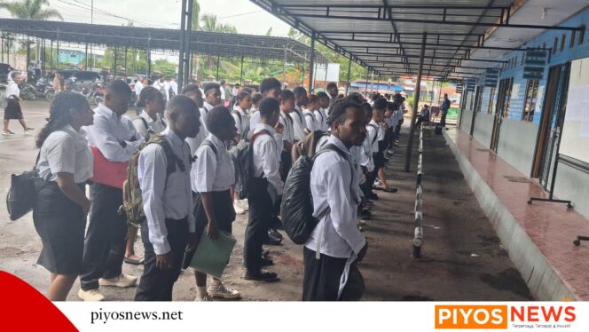 
					BKPSDM Papua Tengah Loloskan 250 Peserta Bimbel Sekolah Kedinasan, Pemprov Tanggung Biaya hingga Pendampingan