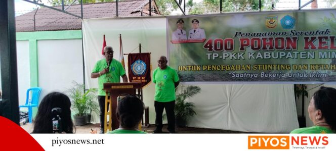 
					Pemkab Mimika dan PKK Tanam 400 Pohon Kelor di Kampung Nawaripi