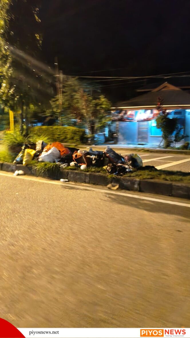 
					Warga Timika Masih “Bandel” Buang Sampah, Kadis DLH: Tolong Terapkan Denda Rp 25 Juta